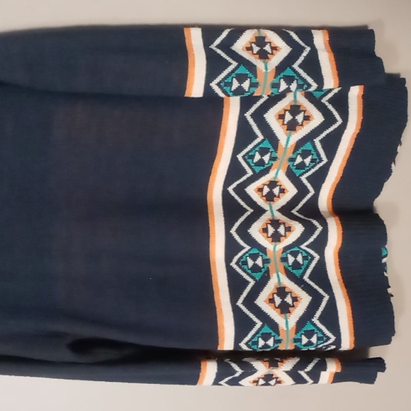 Pink Owl Navy w Aztec Style Patterned Sweater Size M - Picture 7 of 8